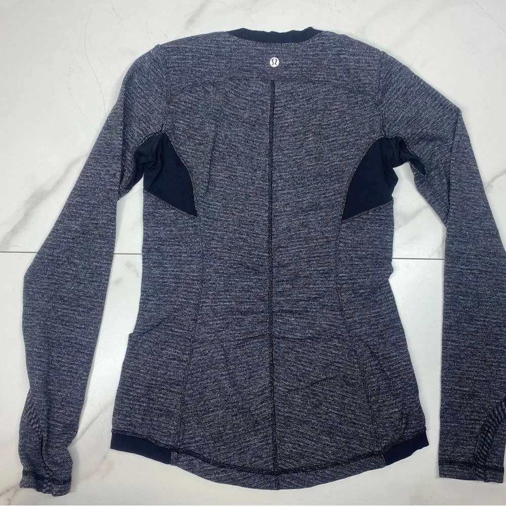 Lululemon Base Runner Long Sleeve Top Sz 4 Heathered Grey Black – EUC - Picture 7 of 9